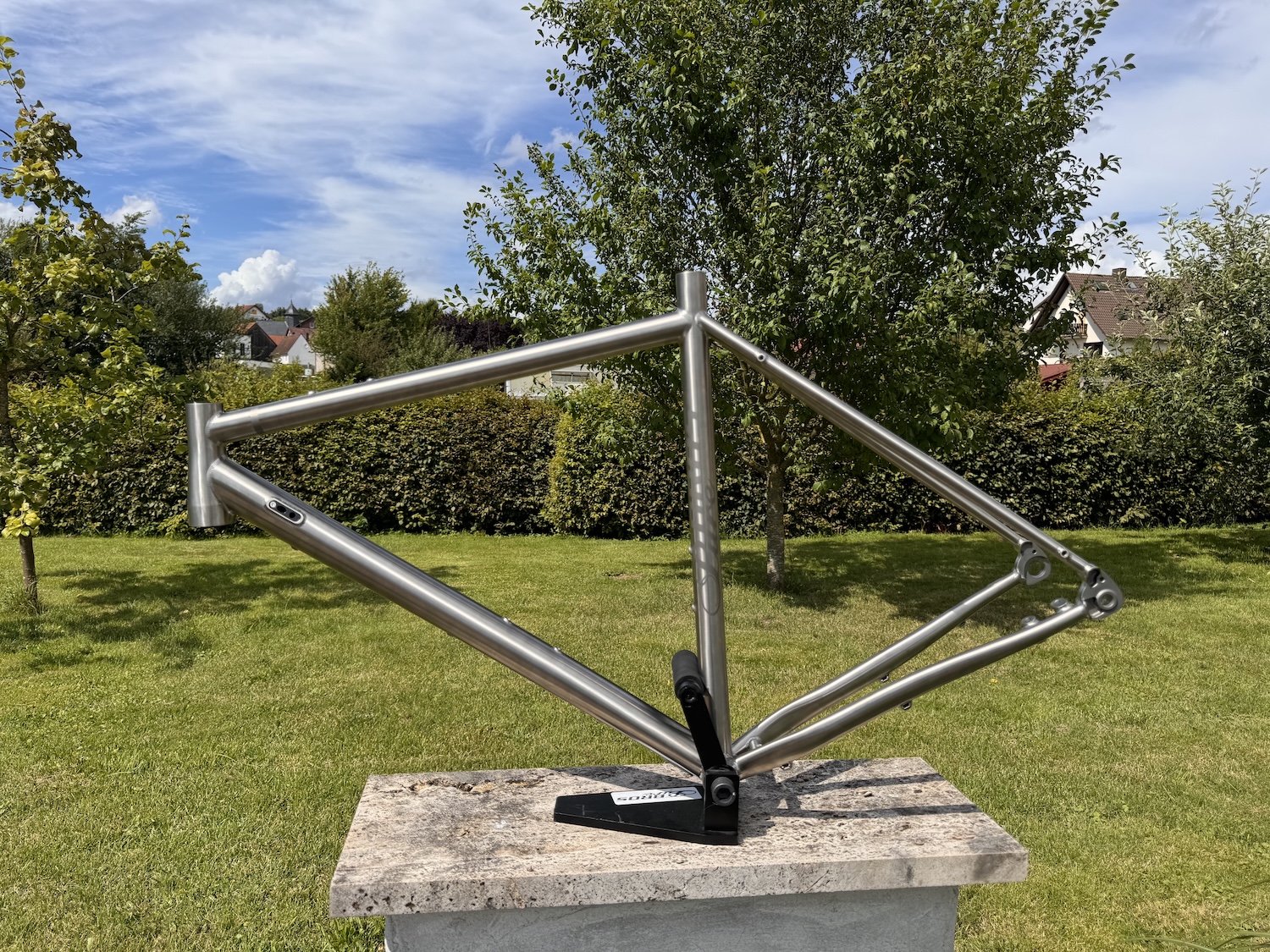 Pure Bros EXPRO Titan-Rahmen, von der Seite